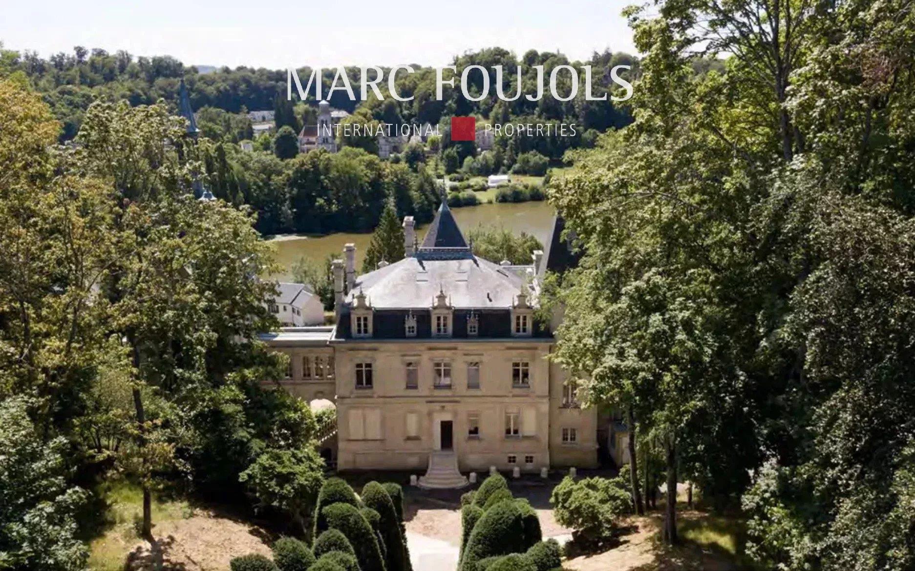 Forest castle of Compiègne