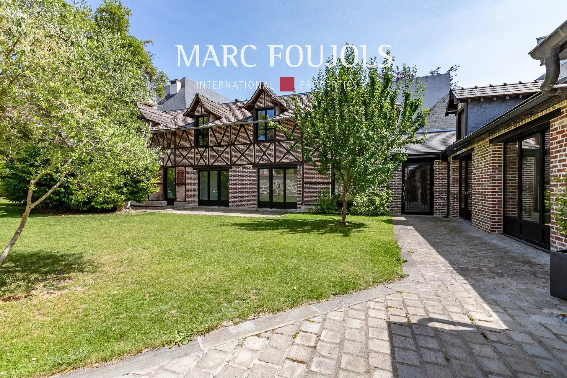 Purchase: House (60200)