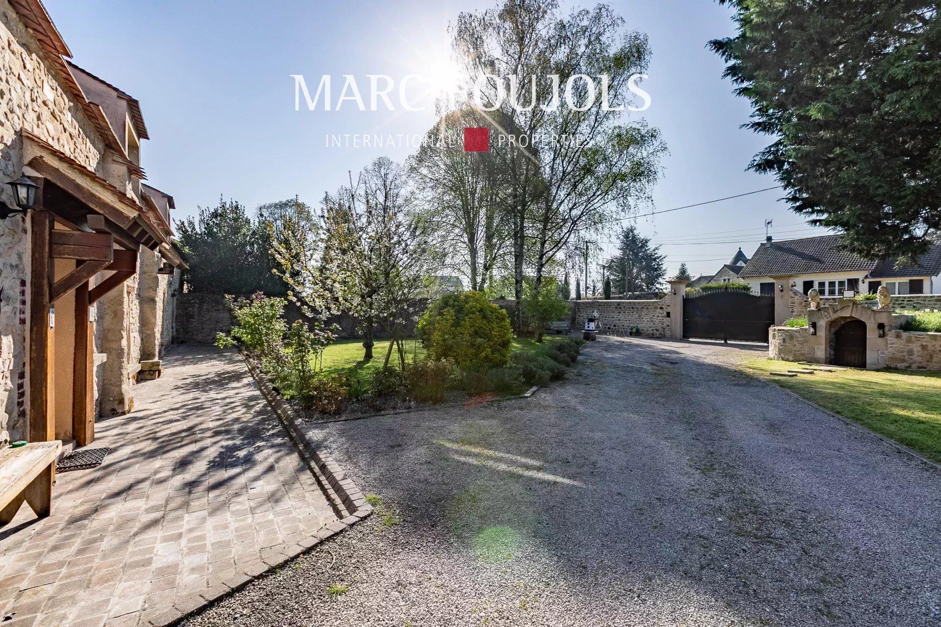 House near Senlis