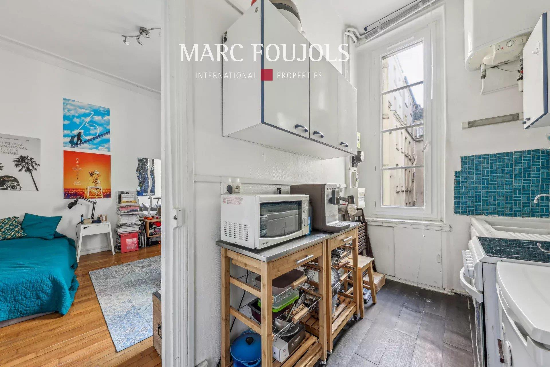 Paris 6 - Monnaie - Odéon - Estúdio virado a sul, pátio, 25 m² de área útil