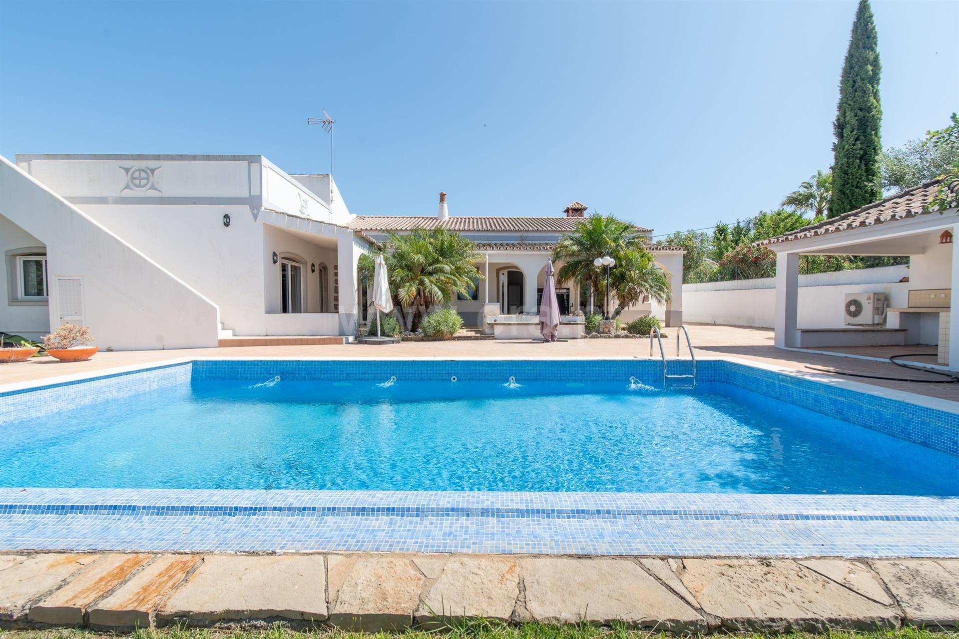 Detached house with 4 bedrooms, São Brás de Alport
