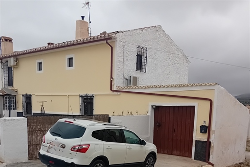 Farm Property in Cullar, Spain for sale
