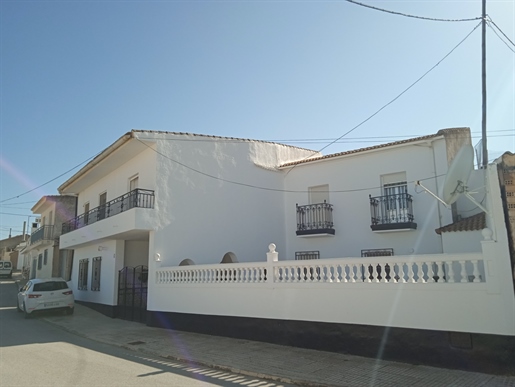 Maison de ville à vendre à Cuevas del Campo, Espagne