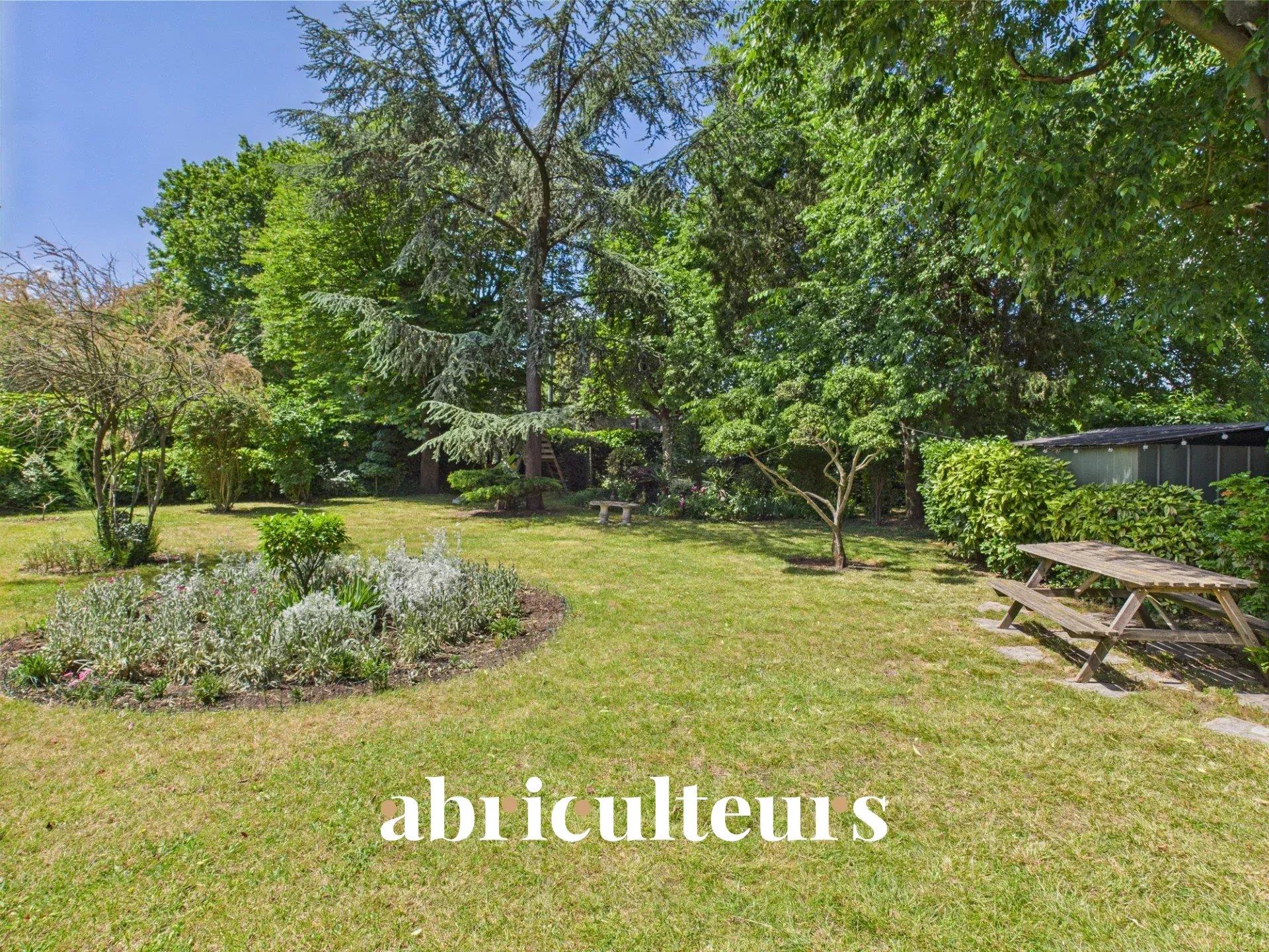 Large T6 of 165m² with sublime garden - Saint-Mandé / Lac Daumesnil - Paris 12