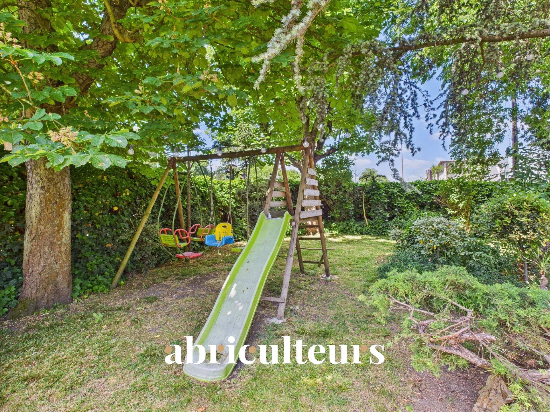 Large T6 of 165m² with sublime garden - Saint-Mandé / Lac Daumesnil - Paris 12