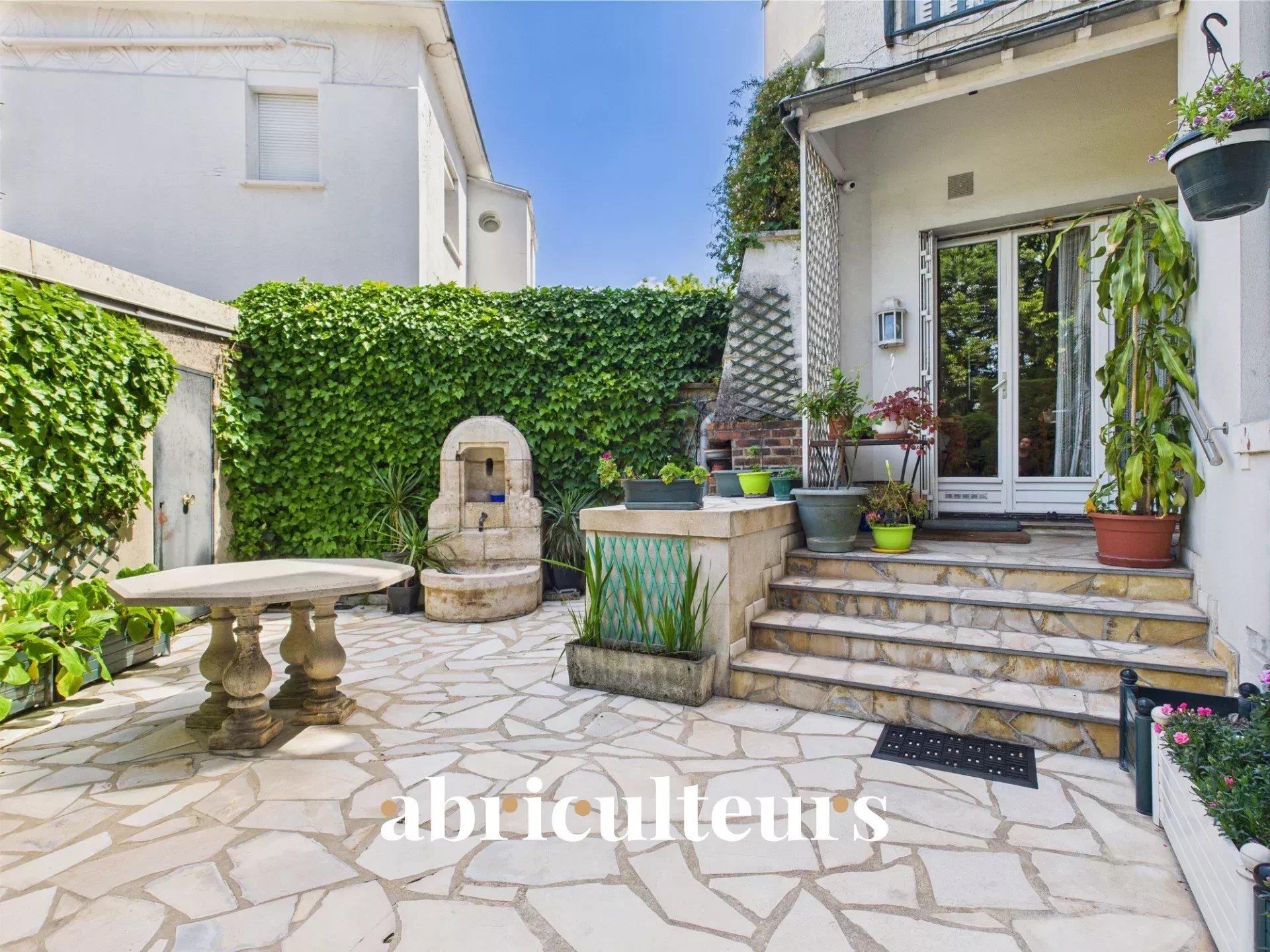 Large T6 of 165m² with sublime garden - Saint-Mandé / Lac Daumesnil - Paris 12