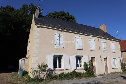 Residence from 1638 in Bessé sur Braye