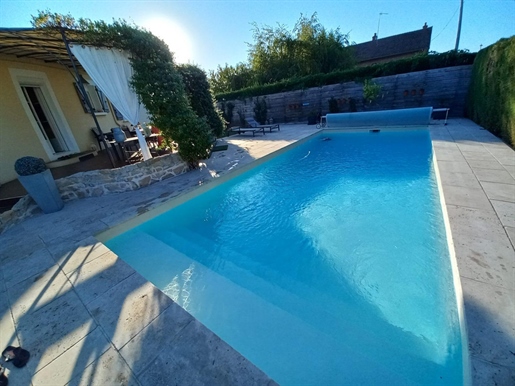 Maison individuelle à Gueugnon avec piscine