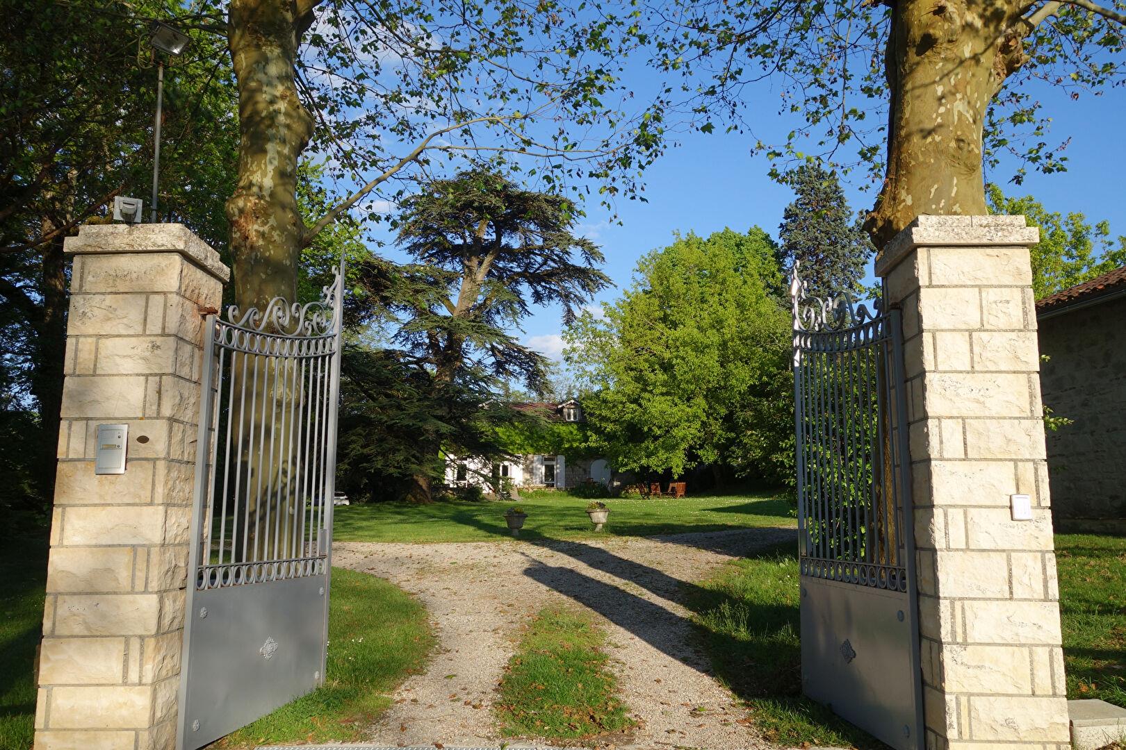 Prestigiosa residencia a las puertas de Villeneuve sur Lot