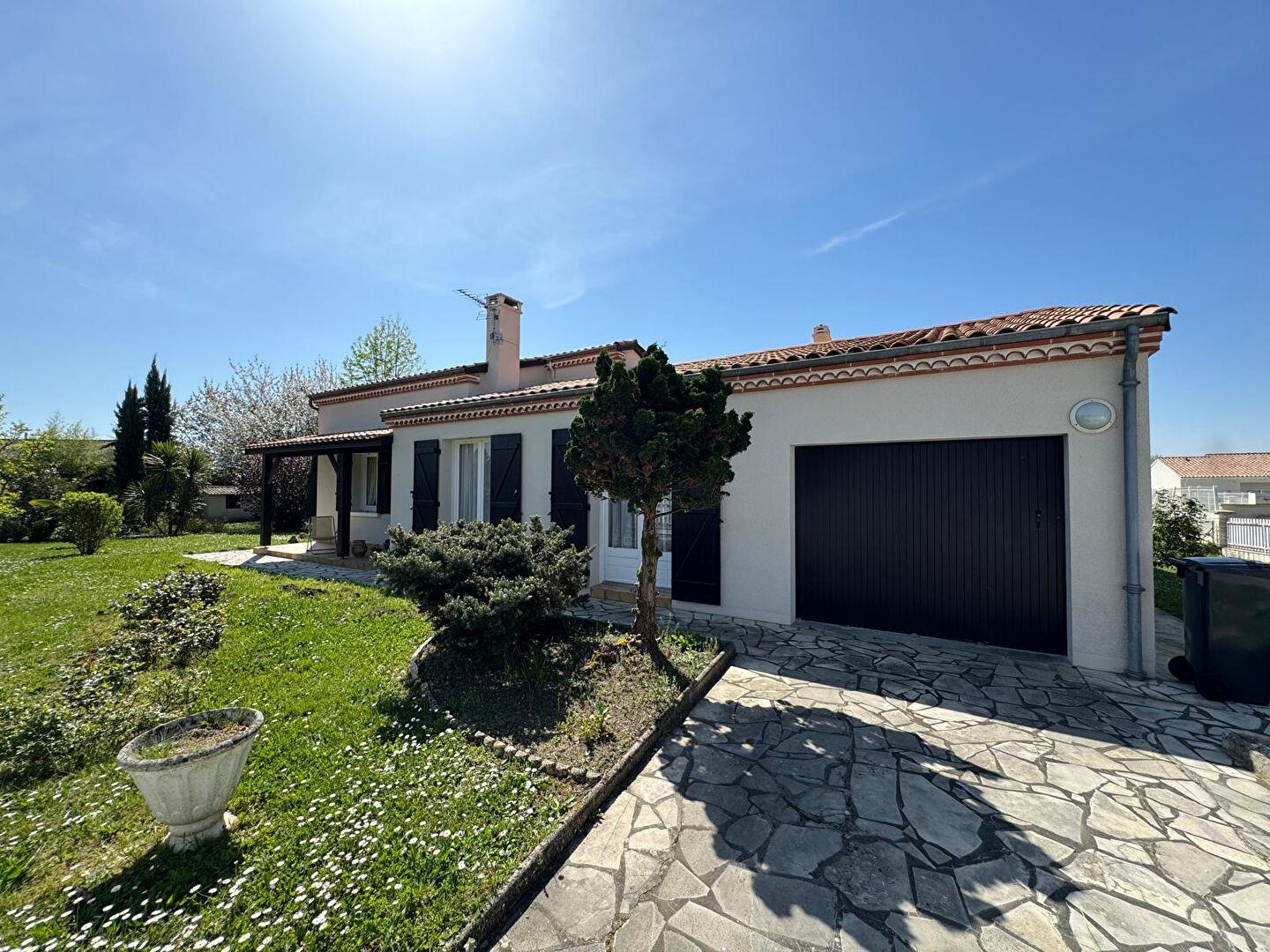 Single-Story house in a sought-after area located on the right bank of Villeneuve sur Lot