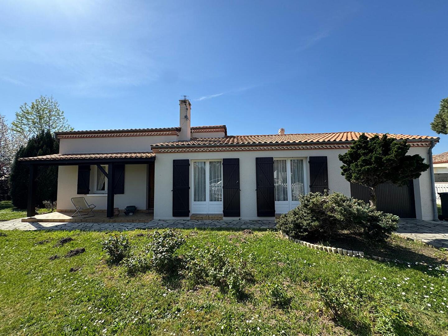 Single-Story house in a sought-after area located on the right bank of Villeneuve sur Lot