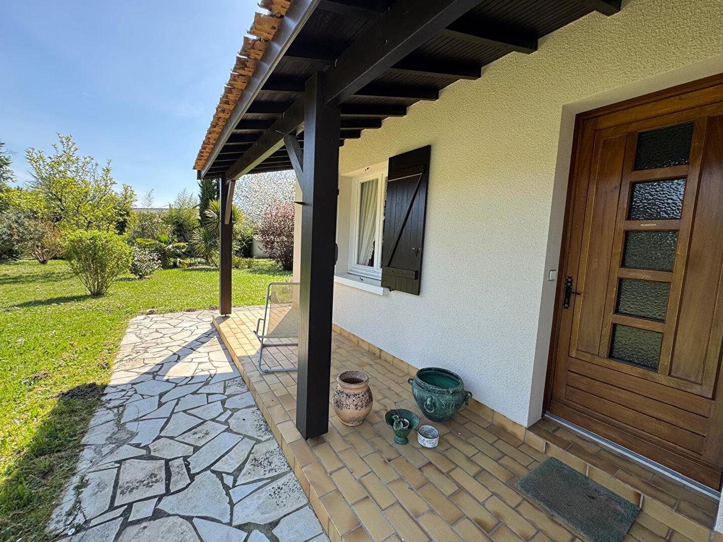 Single-Story house in a sought-after area located on the right bank of Villeneuve sur Lot