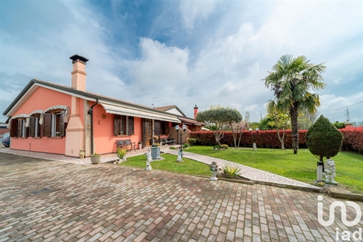 Einfamilienhaus / Villa zum Kaufen 146 m² - 2 Schlafzimmer - Villafranca Padovana