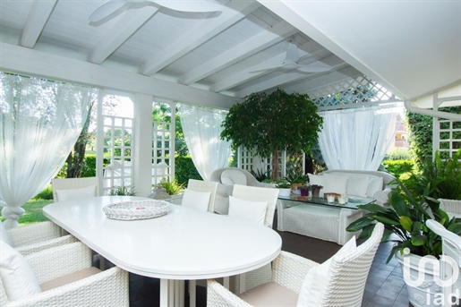 Einfamilienhaus / Villa zum Kaufen 415 m² - 3 Schlafzimmer - Selvazzano Dentro