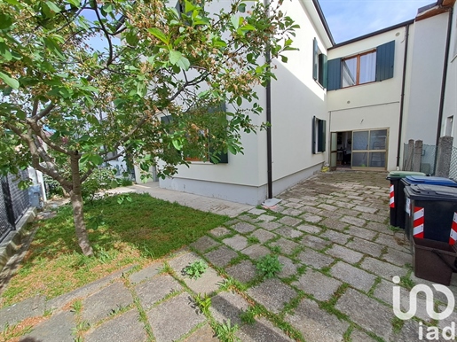 Detached house / Villa for sale 180 m² - 4 bedrooms - Rovigo
