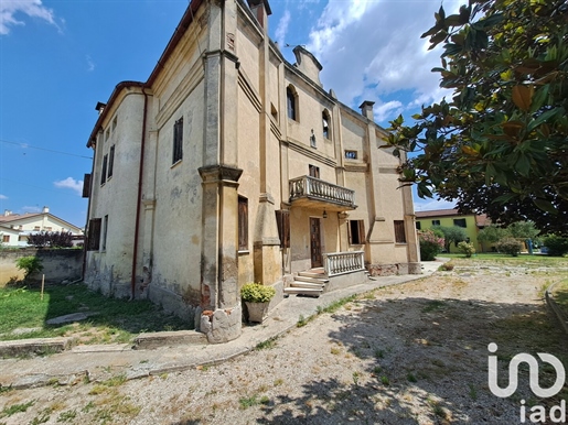 Detached house / Villa for sale 600 m² - 4 bedrooms - Rovigo