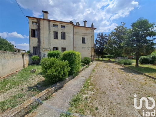 Detached house / Villa for sale 600 m² - 4 bedrooms - Rovigo