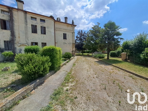 Maison Individuelle / Villa à vendre 600 m² - 4 chambres - Rovigo