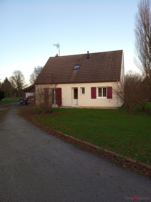 Village house of 115 m² with land of 3680m²