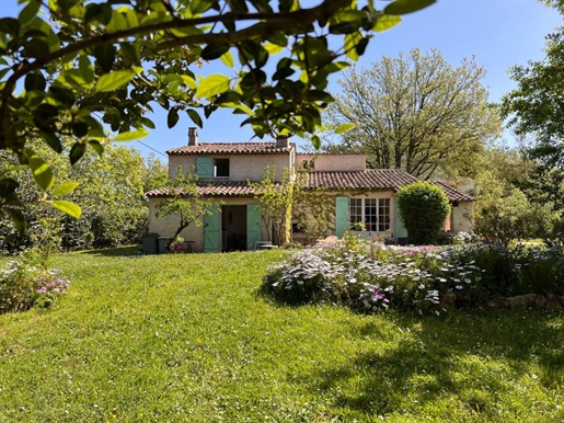 Charmant huis te koop Le Rouret in een groene omgeving