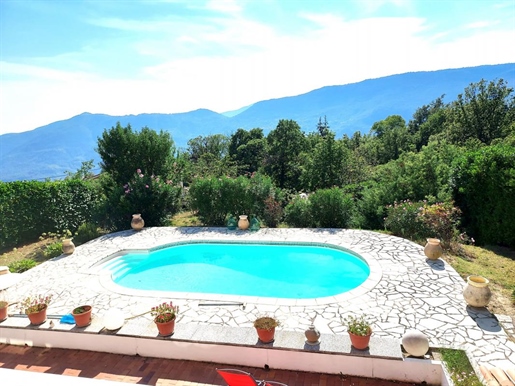 Villa 6 Rooms (145 m²) Swimming Pool - Land 1.530m² - Berre Les Alpes