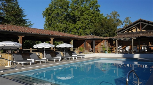 Sarlat La Caneda: exceptional property for sale