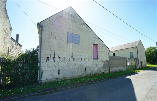 Dpt Maine et Loire (49), for sale near Montreuil Bellay house P3 - Land of 1,574.00 m²