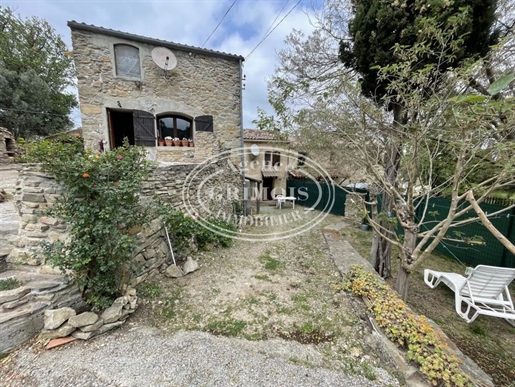 8 room house 180 m2 with Gîtes / Garages and Large Plot