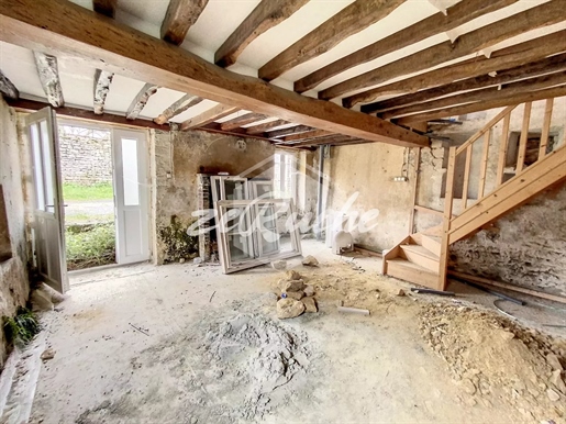 For sale stone house to renovate