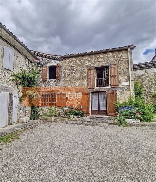 Maison de village historique à Fourcès dans le Gers