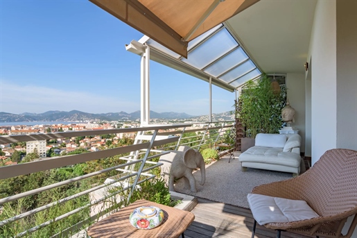 Appartement vue mer spectaculaire Cannes