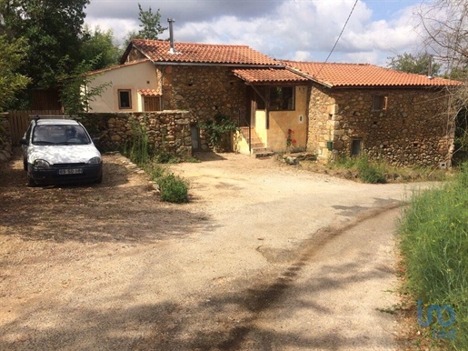 Village house with 4 Rooms in Coimbra with 150,00 m²