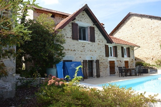 Haus, Scheune und Schwimmbad auf 9.144 m²