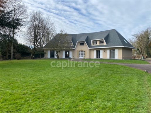 Dpt Pas de Calais (62), à vendre proche de Bethune propriété de 310 m² sur un terrain de 3500 m² env