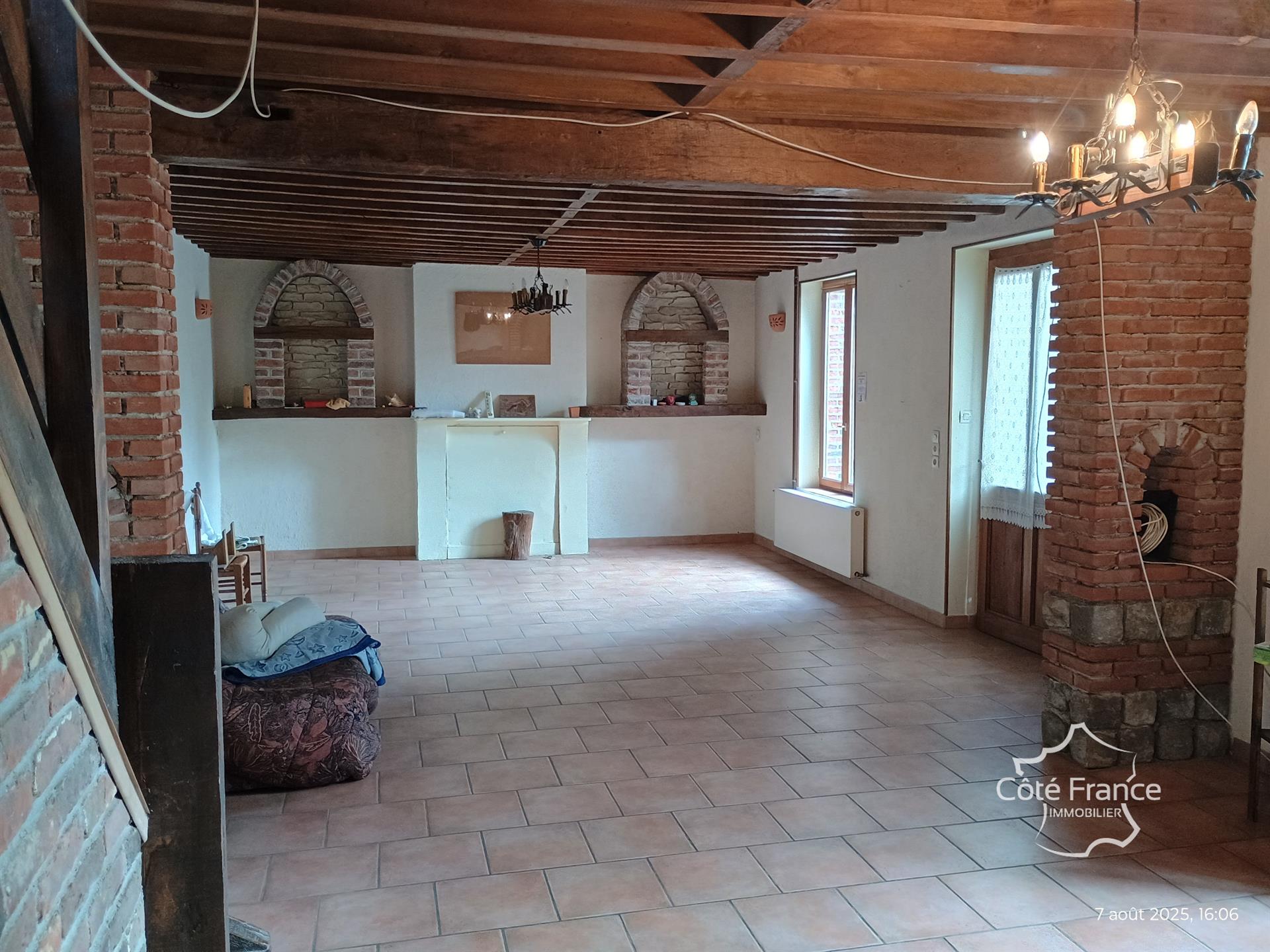 Aisne - Haution - Typical farmhouse with 1.23 ha of land