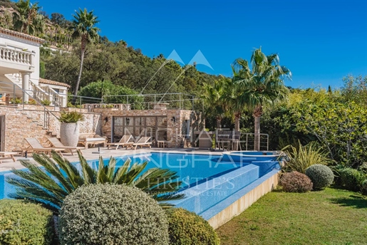 Prestigeträchtige Villa mit Meerblick - Beauvallon - Grimaud