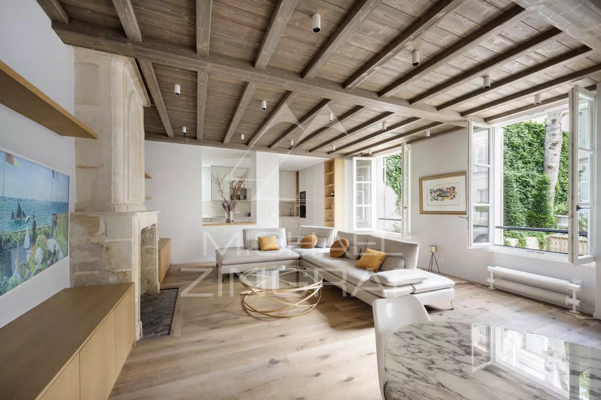 Köp: Hus (75007)