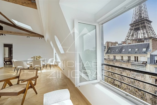 Te koop - Appartement 3 suites - Bovenste verdieping - Uitzicht op de Eiffeltoren