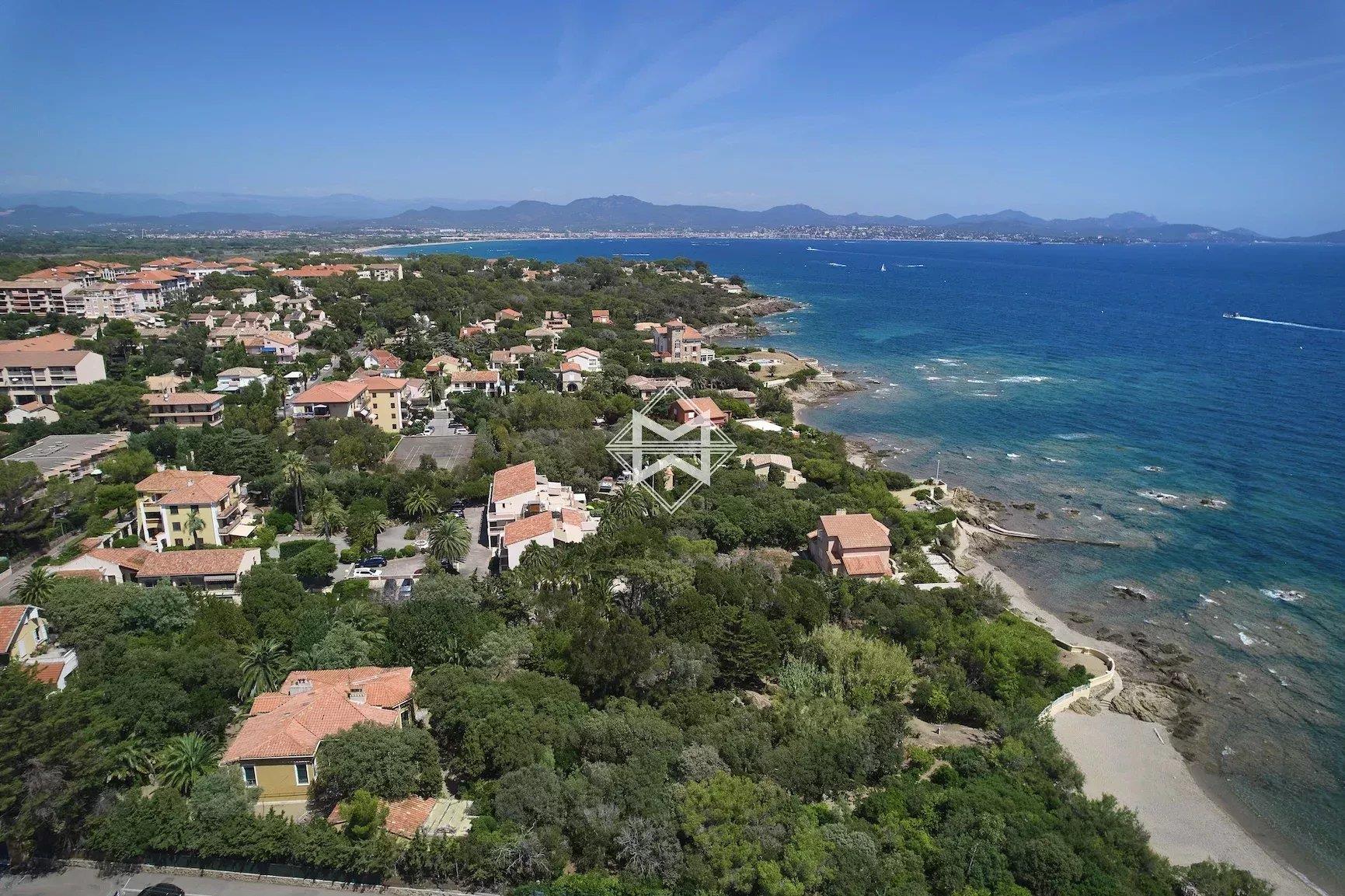 Exceptional: Large Waterfront Property for Renovation