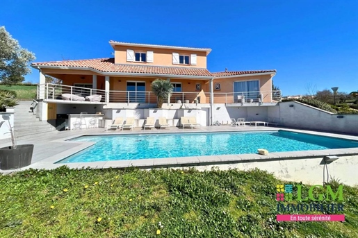 Lauzerville, magnificent contemporary house/villa with swimming pool and independent apartment