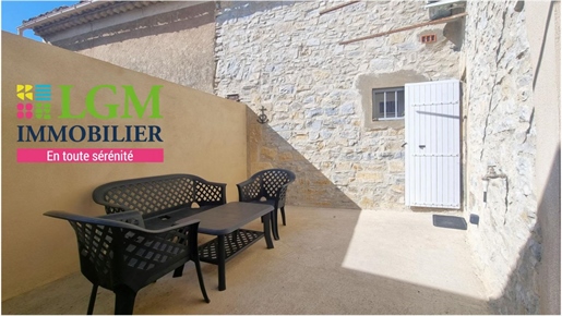 Charming house for sale in the heart of Marguerittes with exterior