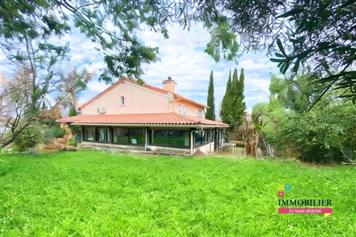 Moissac, 7-room detached house of about 160m² on a plot of 4000m² buildable