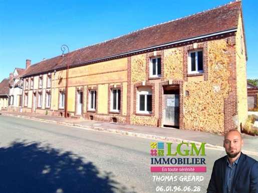 House to renovate 11 rooms - Montigny Le Chartif