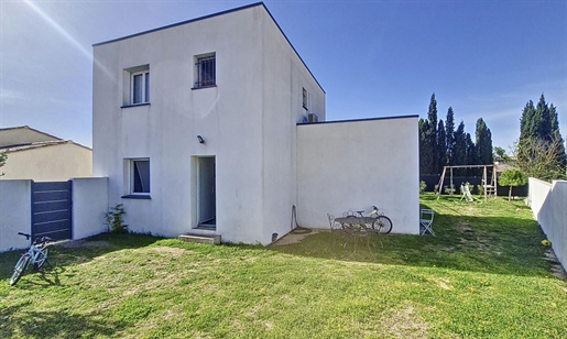 Fons, Contemporary house 105 m², Land 450 m²