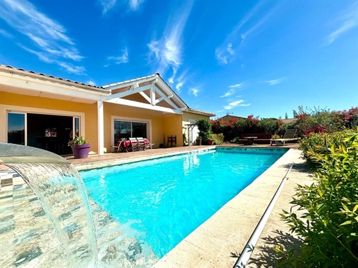 Fontanes , Villa plain pied 125 m2 , jardin arboré avec piscine