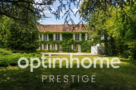 30 Minutes From Fontainebleau - House Of 215 M2 And Its Centennial Park Of 14,000 M2