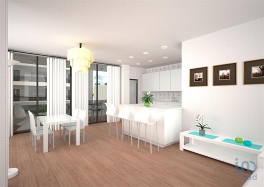 Apartamento T3 em Faro de 136,00 m²