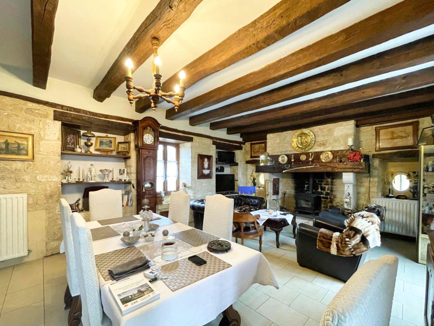 Maison à vendre, 143m², Salignac-Eyvigues