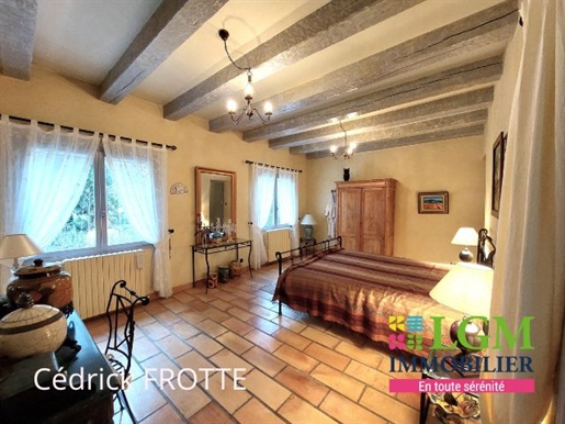 Villa familiale de style provençale avec piscine en Ardèche méridionale