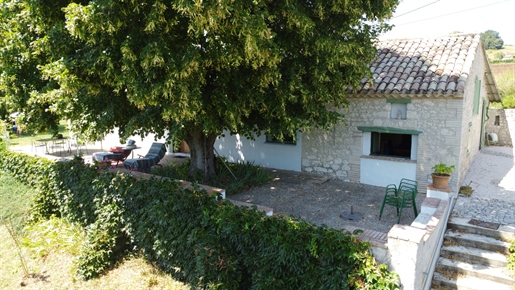 Single-Storey stone house with 3 bedrooms including independent studio 1 bathroom and 1 bathroom